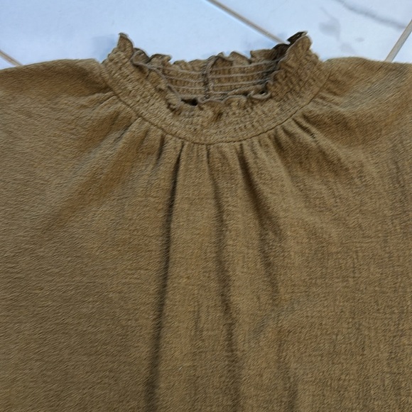 Madewell Top - Picture 2 of 5